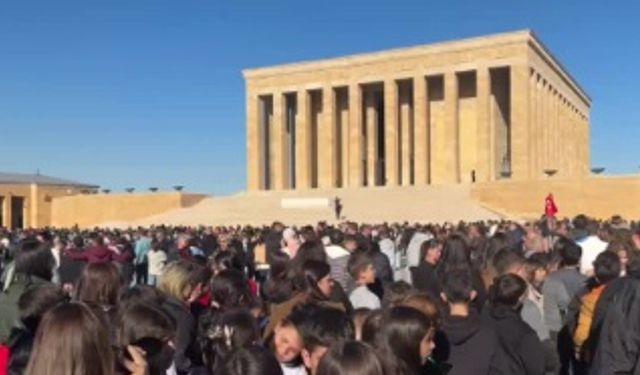 Anıtkabir'de 10 Kasım Atatürk'ü Anma Günü öncesi ziyaretçi yoğunluğu