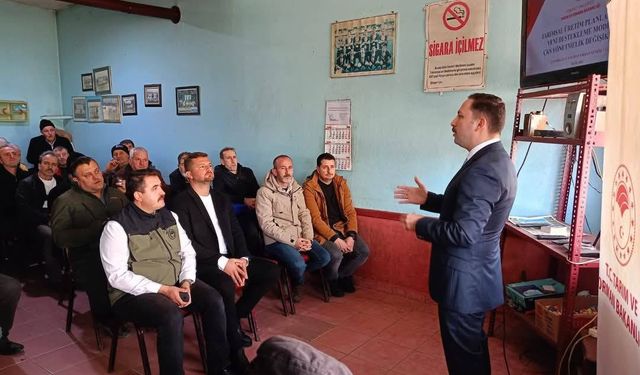 Biga’nın köylerinde tarımsal yenilikler üreticilere anlatıldı