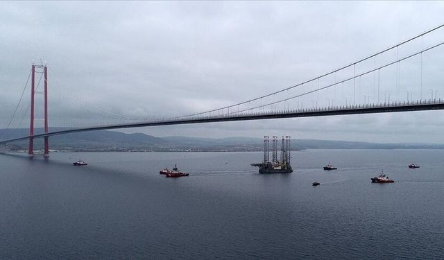 Boğazlardan 40 binden fazla gemi geçti