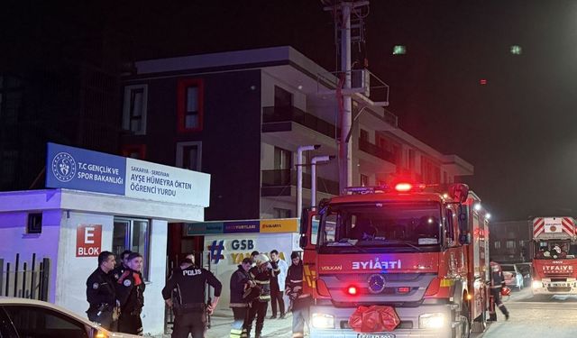 Oğrenci yurdunda çıkan yangın nedeniyle yurt tahliye edildi