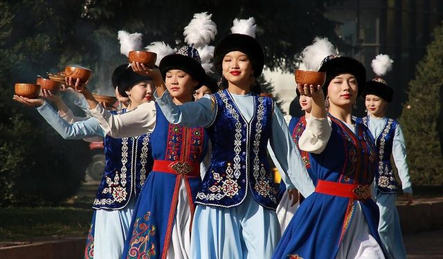 Kırgızistan'da baharın gelişini simgeleyen Nevruz Bayramı kutlanıyor