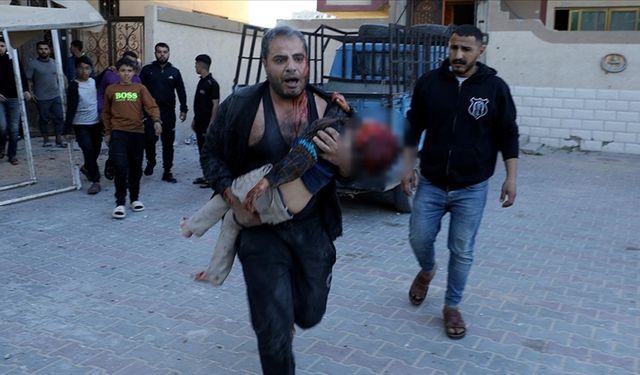 İsrail'in Gazze'ye düzenlediği saldırılarda 1'i BM personeli 71 kişi hayatını kaybetti