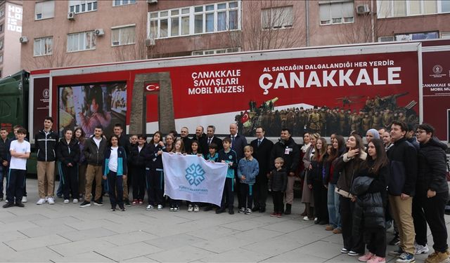 Çanakkale Savaşları Mobil Müzesi Kosova'da ziyarete açıldı