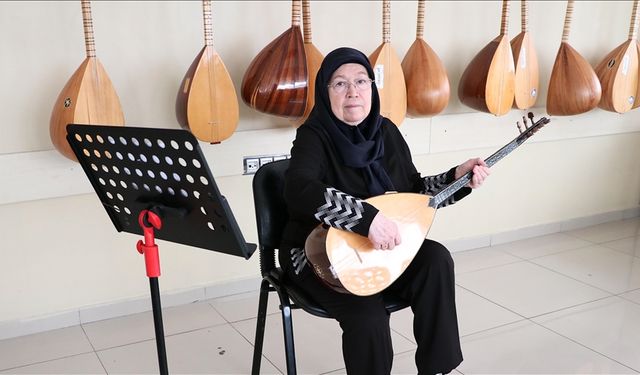 Bağlamayla felçli kolunu iyileştirdi