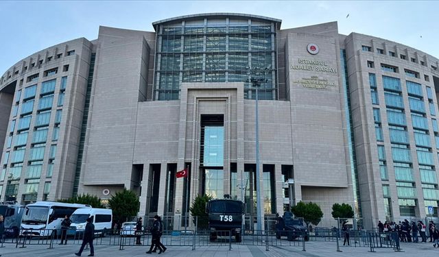 İBB Yolsuzluk Soruşturmasında Şüpheliler Adliyede