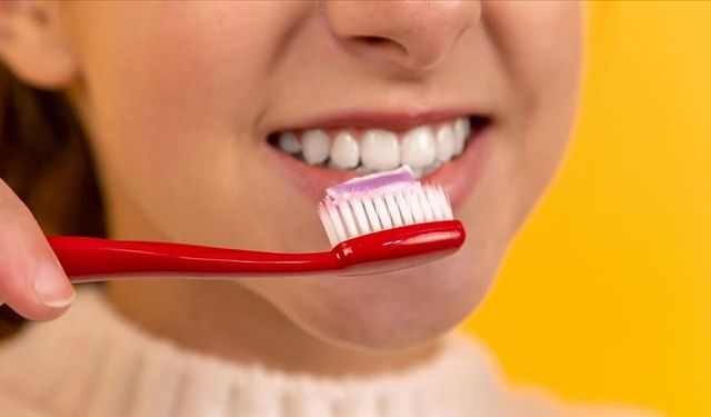 Sağlıklı yaşamın ilk adımı sorunsuz dişlerden geçiyor