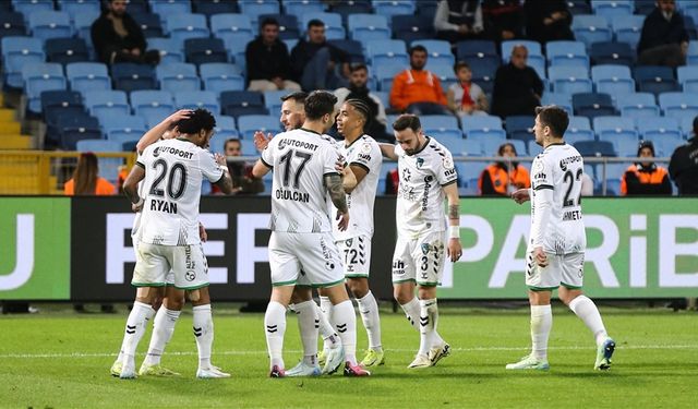 Kocaelispor 16 yıl sonra Süper Lig'de
