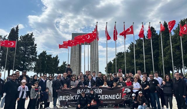 Beşiktaşlılar Çanakkale'de Şehitler Abidesi'ni ziyaret etti