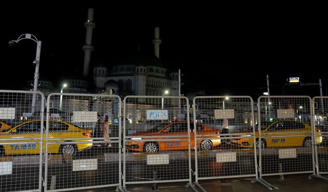 İstanbul'da bazı yollar trafiğe kapatıldı