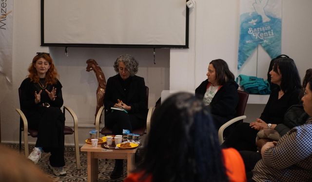 Çanakkale'de "Kentte Kadın Emeği" forumu yapıldı