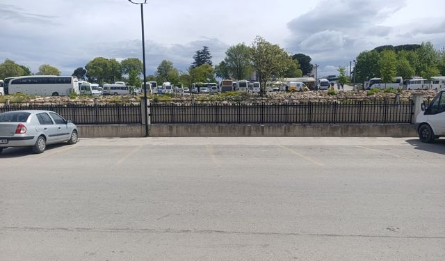 Biga’da otoparklar boş, sokaklar sessiz
