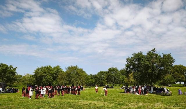 Çanakkale Biga’da hıdırellez coşkusu şalvar gecesiyle taçlandı