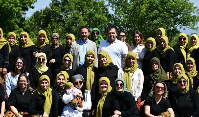 Çanakkale Biga’da kadınlar gelenekleri yaşattı, baharı karşıladı!