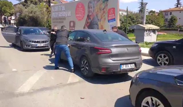 MİT’ten Sahte Baz İstasyonuyla Siber Casusluk Yapan Ağa Operasyon: 7 Kişi Tutuklandı