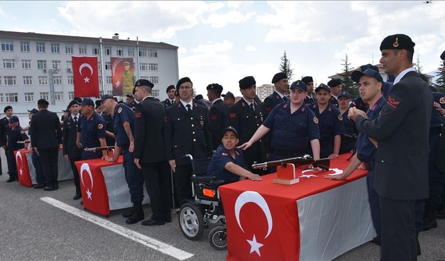 Çanakkale'de engelliler bir günlük askerlik sevinci yaşadı