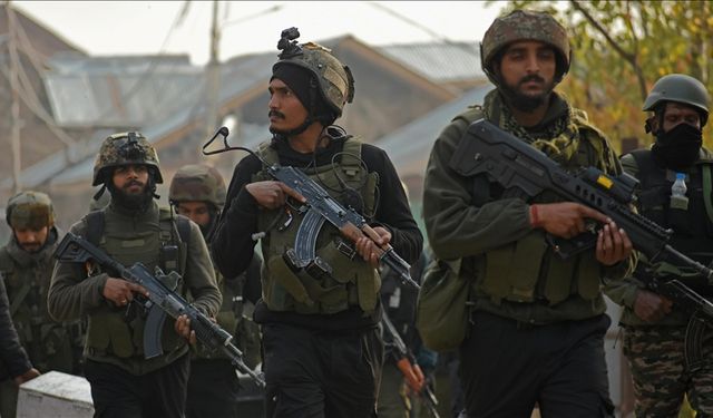 Hindistan ordusu askeri operasyon başlattı