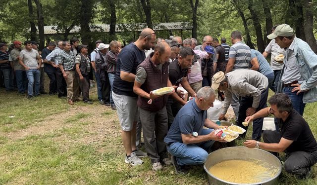 Çanakkale Çan'da 3 bin kişilik köy hayrı düzenlendi