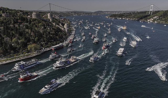 Sarıyerli taraftarlar, şampiyonluğu kutladı