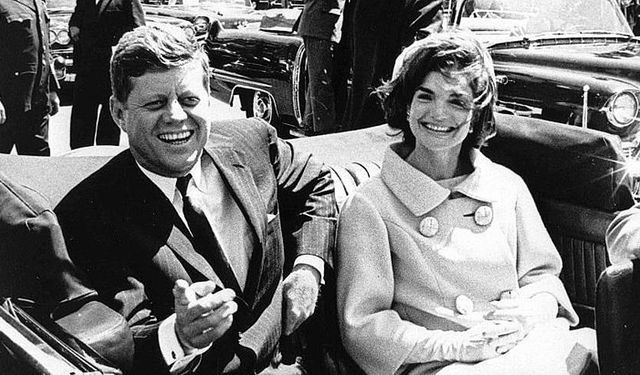 Kennedy suikastına ilişkin 60 bin belge daha paylaşıldı