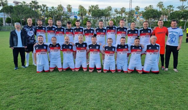 Biga Veteranlar’dan Antalya’da Şampiyonluk Zaferi!