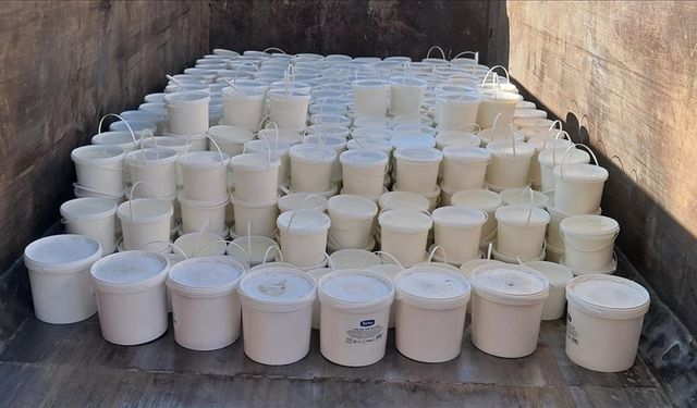 1 ton 800 kilogram yoğurt ve peynir ele geçirildi