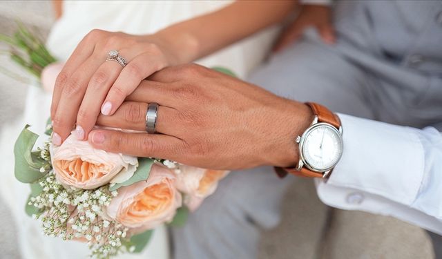 7 binden fazla genç evlilikte büyük destekle tanıştı