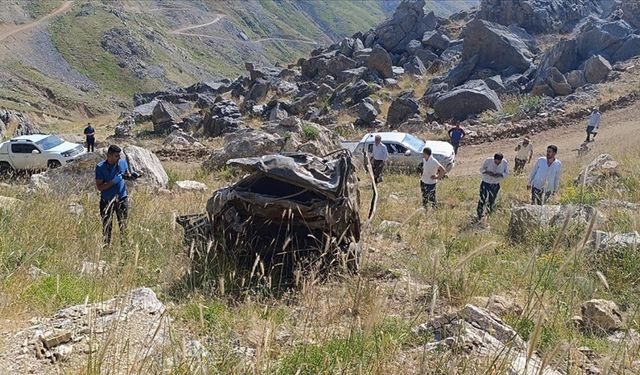 Bilirkişi ekibini taşıyan aracın şarampole yuvarlanması sonucu 5 kişi öldü