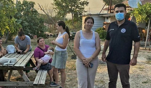 Çanakkale’de yangından etkilenen bölgede vatandaşlara sağlık kontrolü