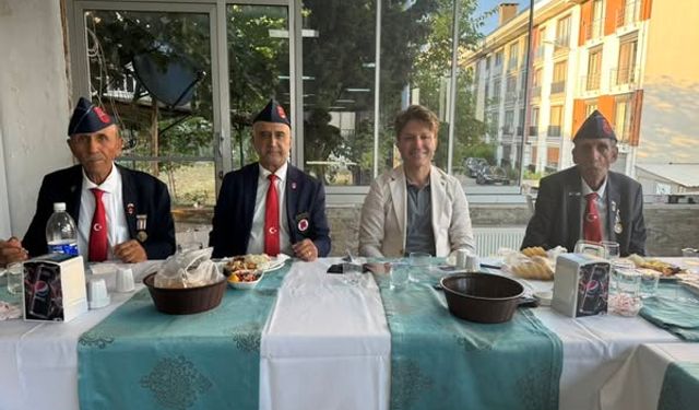 Gelibolu Belediyesi Korsavaş Derneği üyelerini ağırladı