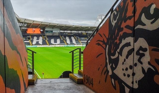 Hull City'e 3 dönem transfer yasağı