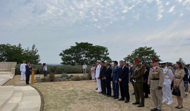 Çanakkale'deki Yalnız Çam Anıtı'nda anma töreni düzenlendi
