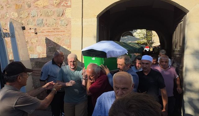 Eski milletvekili son yolculuğuna uğurlandı