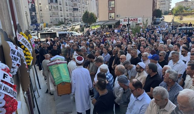 Eşi tarafından boğularak öldürülen anne ve oğlu son yolculuğuna uğurlandı
