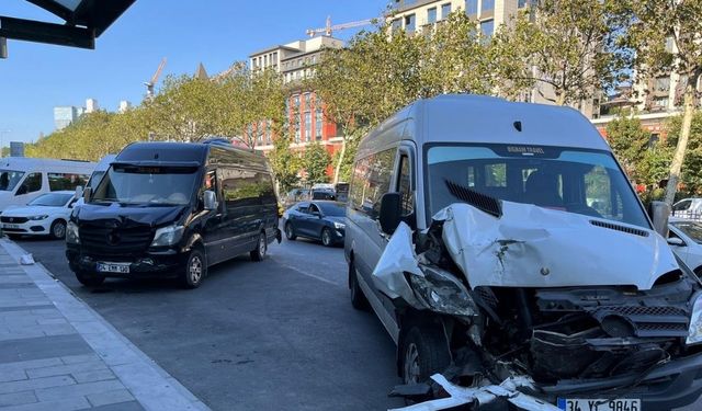 Zincirleme trafik kazasında 8 kişi yaralandı