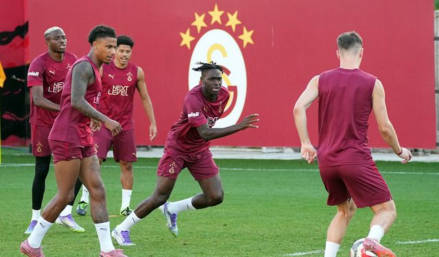 Wilfried Singo, Galatasaray'da ilk antrenmanına çıktı