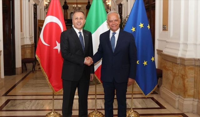 Bakan Yerlikaya, İtalya İçişleri Bakanı Piantedosi ile görüştü