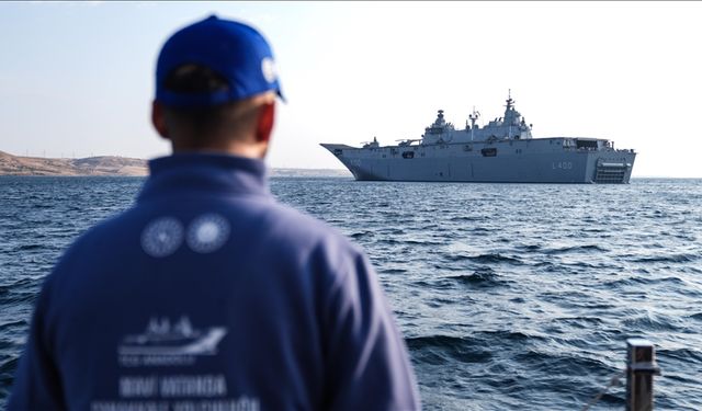 TCG Anadolu "Zafer Yolculuğu" için Çanakkale'den İstanbul'a hareket etti