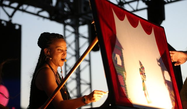 Çanakkale’de Geleneksel Sanatın Ustası Müzeyyen Aslan’a Ödül