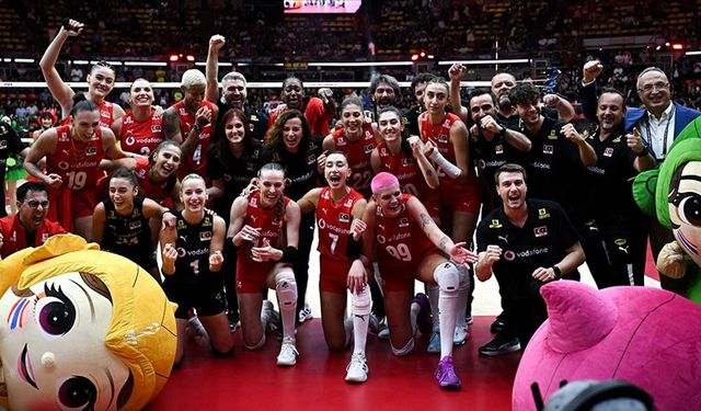 A Milli Kadın Voleybol Takımı, ilk kez finale yükseldi