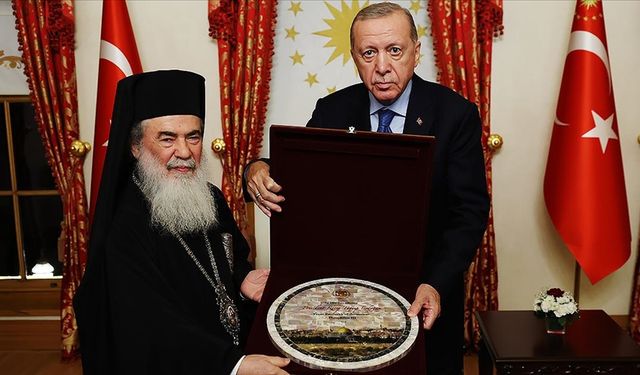Cumhurbaşkanı Erdoğan, Kudüs Rum Ortodoks Patriği Giannopoulos'u kabul etti