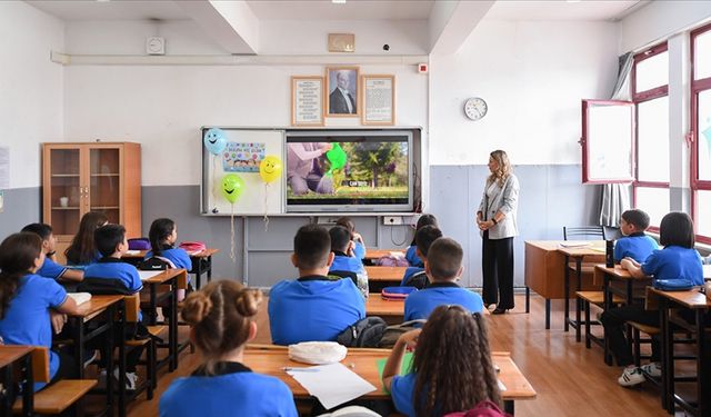 Okul Kıyafeti Uygulaması Rekor Memnuniyet Getirdi