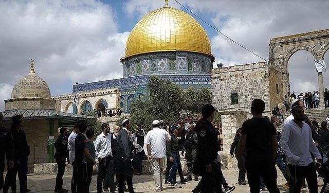 Ben-Gvir, Mescid-i Aksa'ya baskın düzenledi