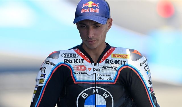 Razgatlıoğlu, Superpole'de rakibinin çarpması sonucu yarışı tamamlayamadı