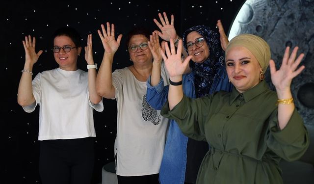 İşitme Engelliler İçin Sosyal Medyada “Sessiz Dil” İçeriği Üretiyor