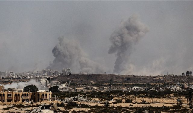 İsrail gece boyu Gazze’yi bombaladı