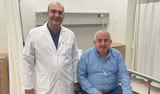 Yemek borusuna takılan 4 santimetrelik kemik çıkarıldı