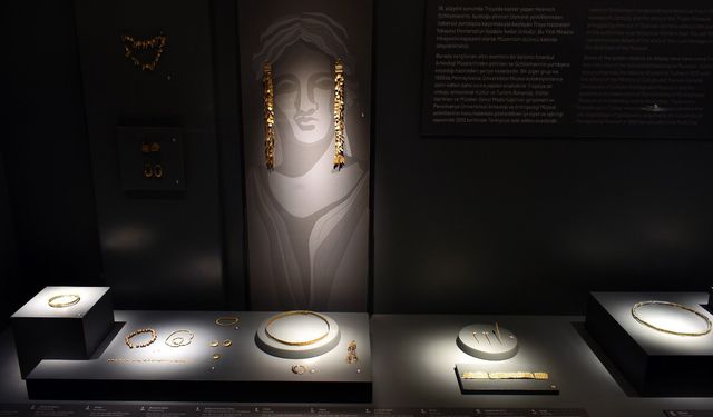 Troya Hazinelerinin Dramatik Hikayesi: Geri Dönen "Yitik Miras"