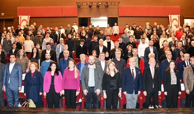 Cihat Yaycı ÇOMÜ’de Mavi Vatan Perspektifiyle Kıbrıs’ı Anlattı