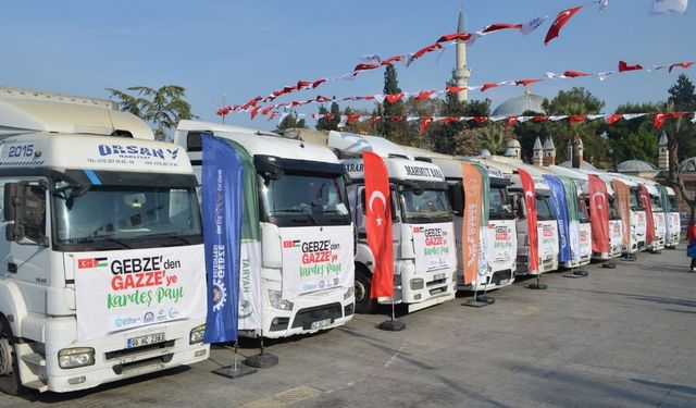 Gazze'ye 10 yardım tırı dualarla yola çıktı