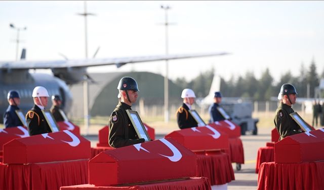 Şehitlerimizi uğurluyoruz